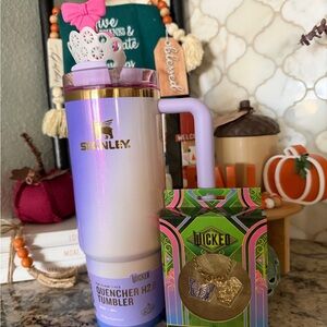 💚🩷 NWT Stanley 30oz “For Good” Wicked Glinda Tumbler | 2025 Limited Edition 🩷💚